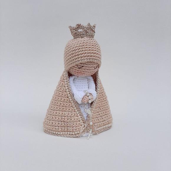Nossa Senhora de Crochê Amigurumi Santinha