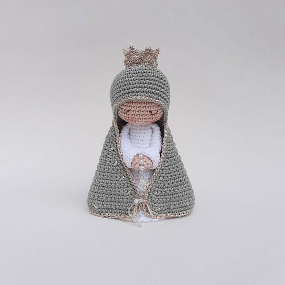 Nossa Senhora de Crochê Amigurumi Santinha