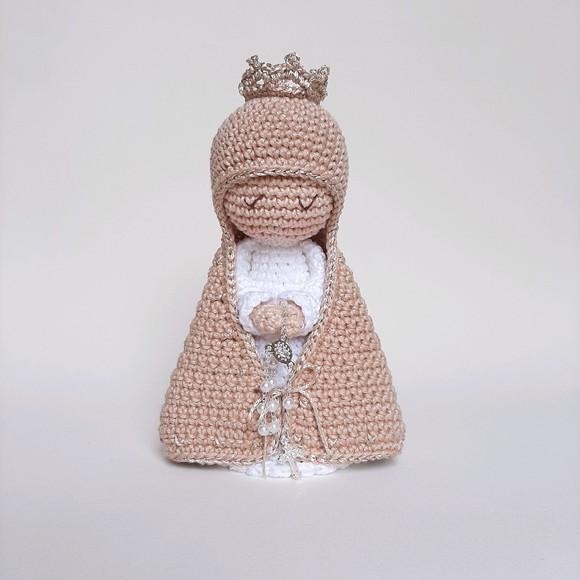 Nossa Senhora de Crochê Amigurumi Santinha