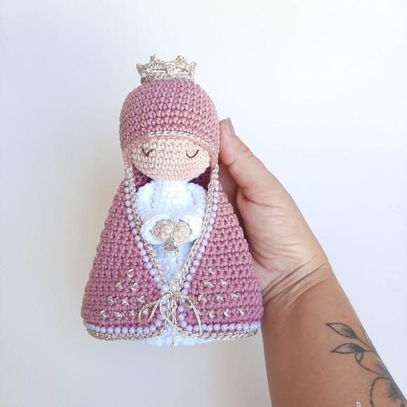 Nossa Senhora de Crochê Amigurumi Santinha