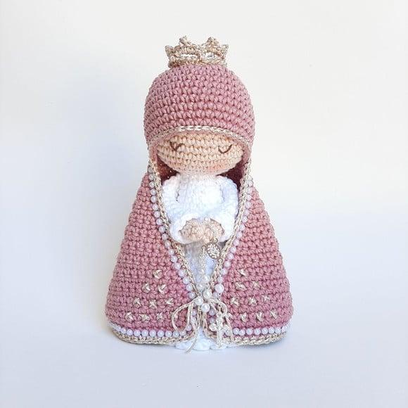 Nossa Senhora de Crochê Amigurumi Santinha
