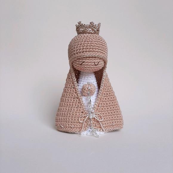 Nossa Senhora de Crochê Amigurumi Santinha