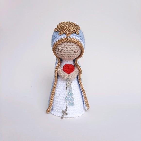 Nossa Senhora de Crochê Amigurumi Santinha
