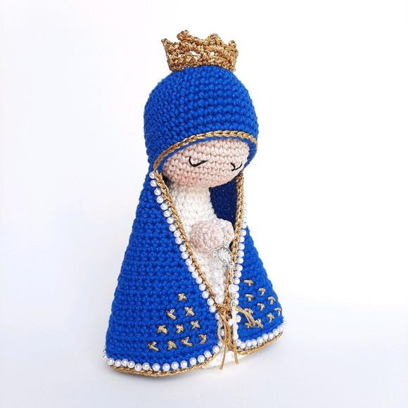Nossa Senhora de Crochê Amigurumi Santinha