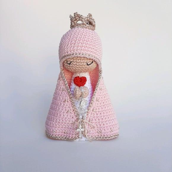 Nossa Senhora de Crochê Amigurumi Santinha