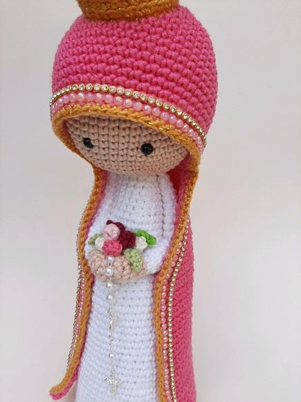 Nossa Senhora de Crochê Amigurumi Santinha