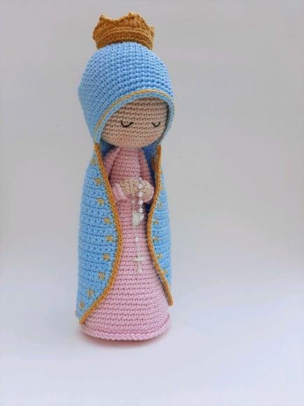 Nossa Senhora de Crochê Amigurumi Santinha