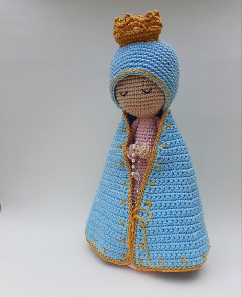 Nossa Senhora de Crochê Amigurumi Santinha