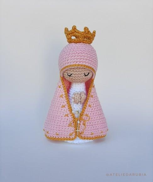 Nossa Senhora de Crochê Amigurumi Santinha
