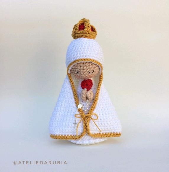 Nossa Senhora de Fátima de crochê Amigurumi