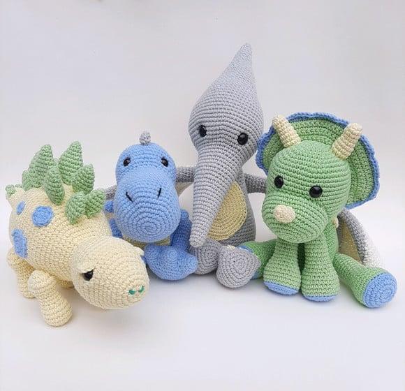 Quarteto Dinossauros de Crochê Amigurumi