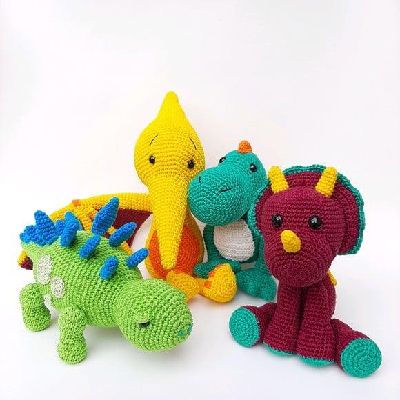 Quarteto Dinossauros de Crochê Amigurumi