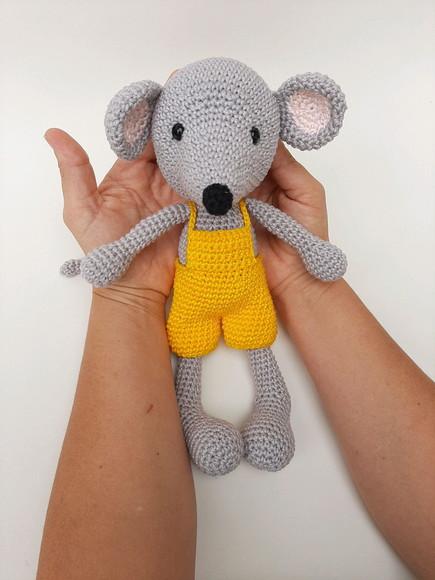 Ratinho Amigurumi de crochê