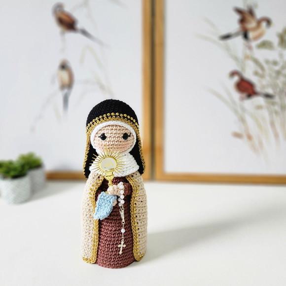 Santa Clara de Assis Crochê Amigurumi