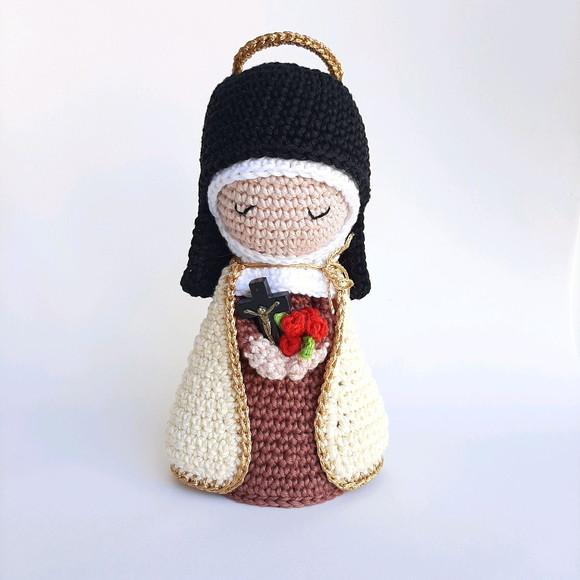 Santa Terezinha Crochê Amigurumi