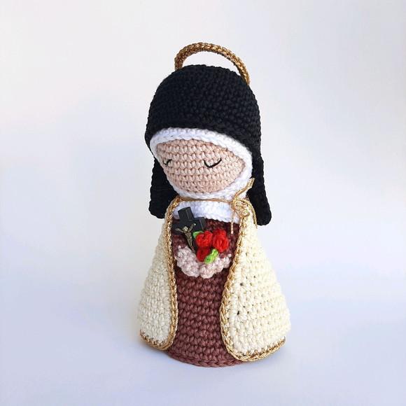 Santa Terezinha Crochê Amigurumi