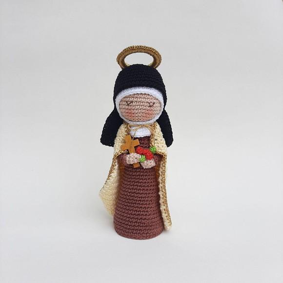 Santa Terezinha Crochê Amigurumi