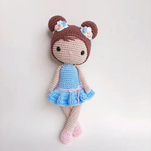 Boneca de Crochê Amigurumi
