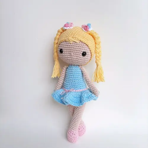 Boneca de Crochê Amigurumi