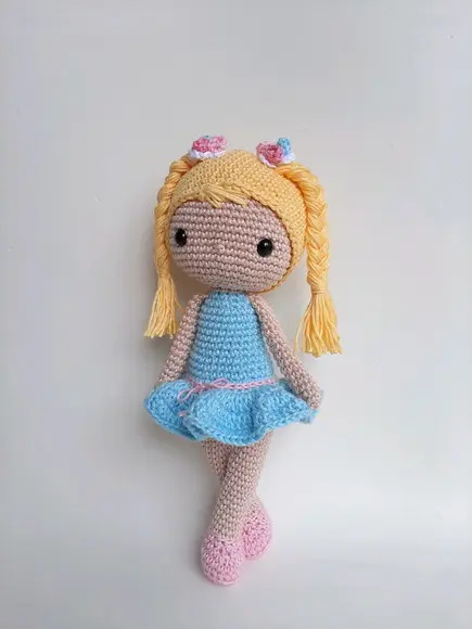 Boneca de Crochê Amigurumi