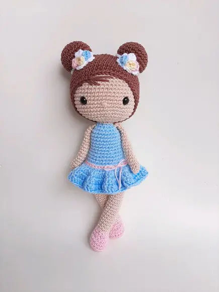 Boneca de Crochê Amigurumi