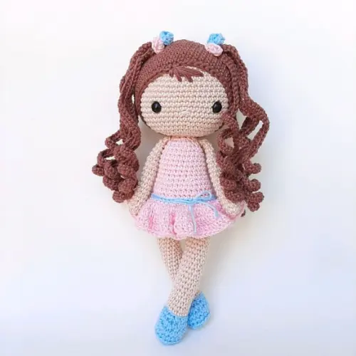 Boneca de Crochê Amigurumi
