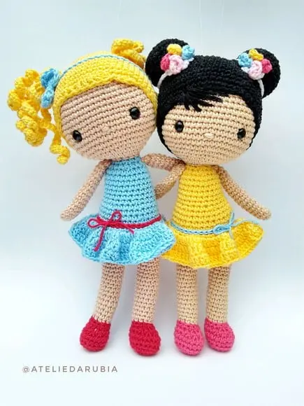 Boneca de Crochê Amigurumi- unidade