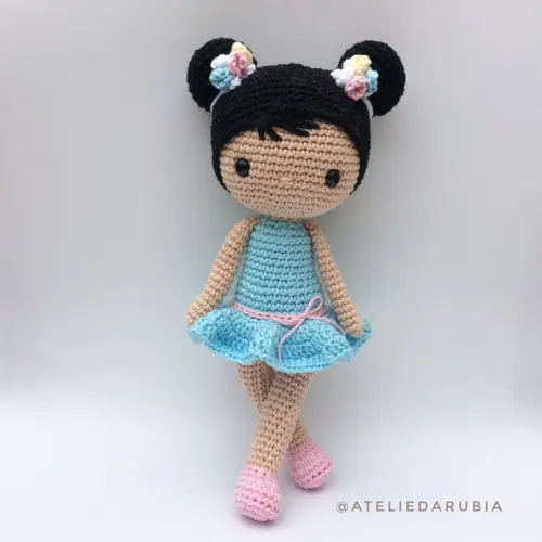 Boneca de Crochê Amigurumi