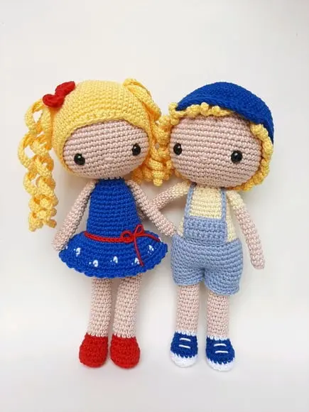 Casal de Bonecos Crochê Amigurumi personalizados