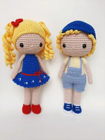 Casal de Bonecos Crochê Amigurumi personalizados