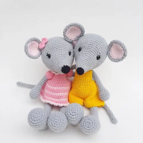 Casal de Ratinhos Amigurumi de crochê