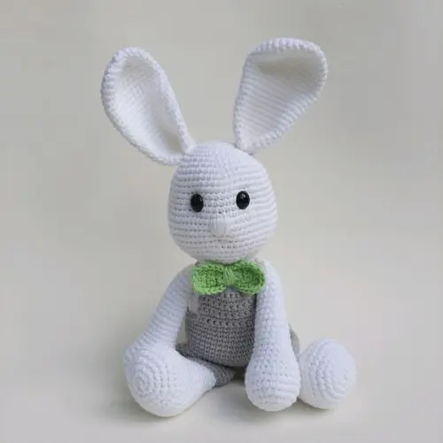 Coelhinho de crochê Amigurumi