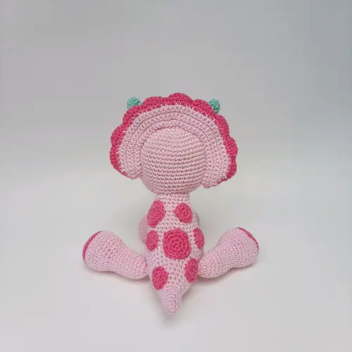 Dinossauro de crochê Amigurumi