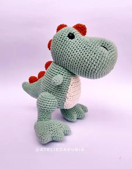 Dinossauro T-Rex de crochê Amigurumi