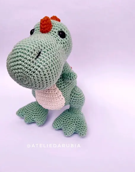 Dinossauro T-Rex de crochê Amigurumi