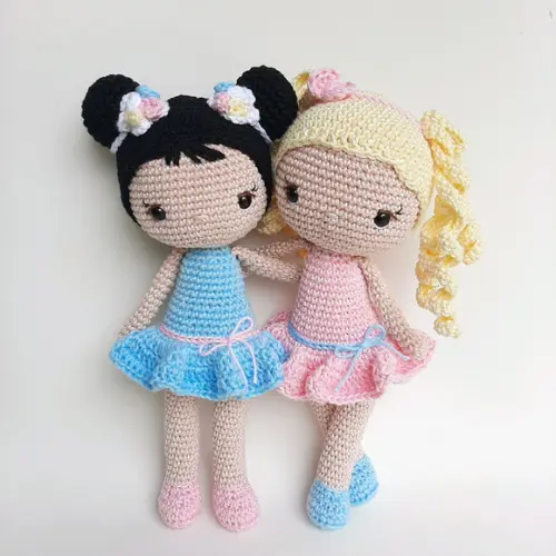 Dupla Bonecas de Crochê Amigurumi