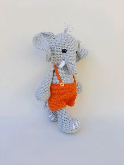 Elefante Amigurumi para Decoração de Quarto de Bebê - Enxoval 