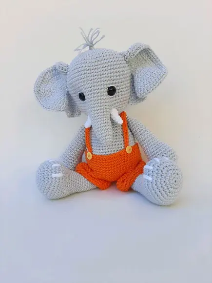 Elefante Amigurumi para Decoração de Quarto de Bebê - Enxoval 