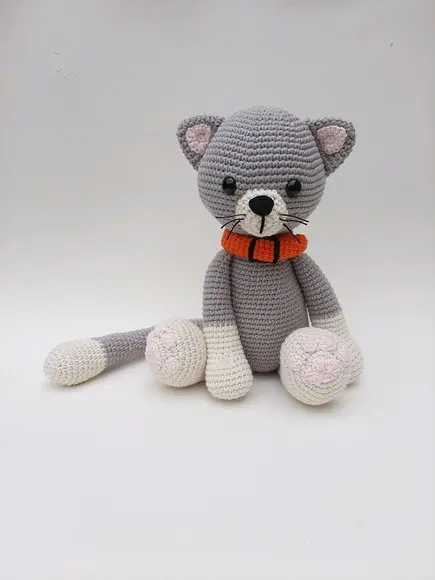 Gato de crochê Amigurumi