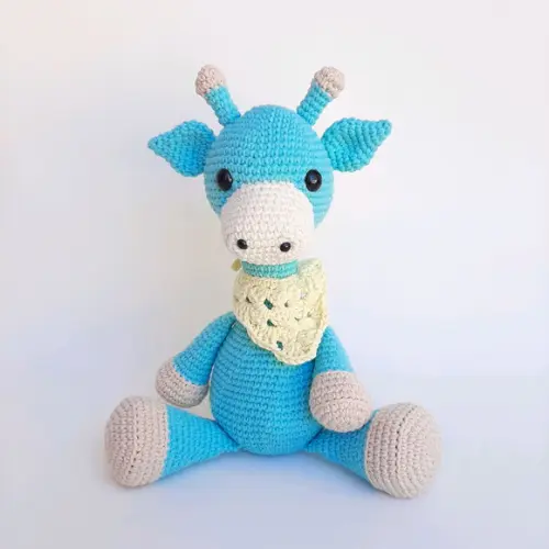 Girafinha Amigurumi de Crochê