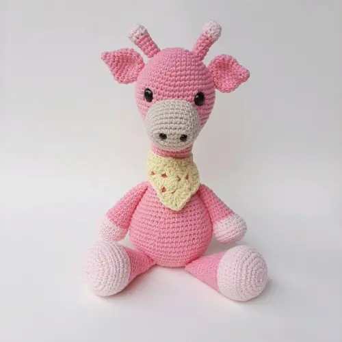 Girafinha Amigurumi de Crochê