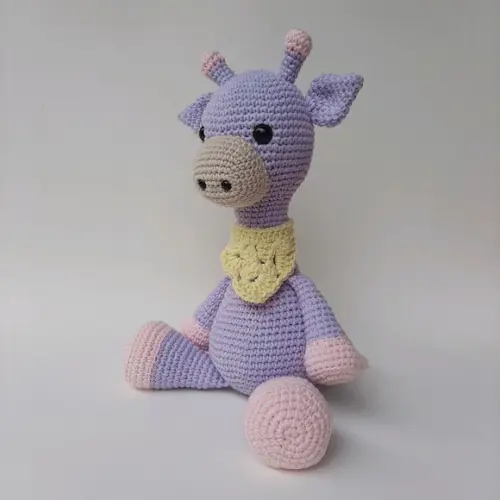 Girafinha Amigurumi de Crochê