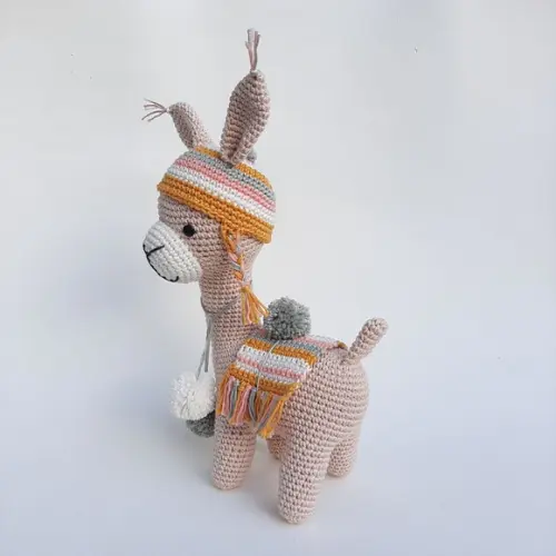 Lhama de crochê Amigurumi