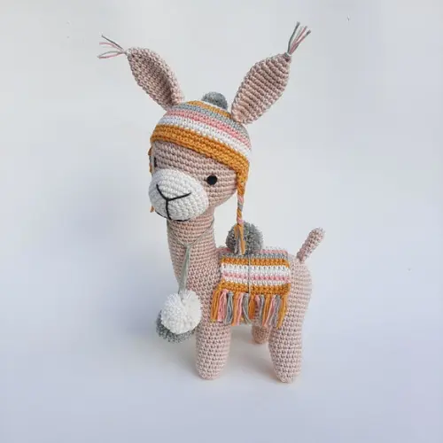 Lhama de crochê Amigurumi