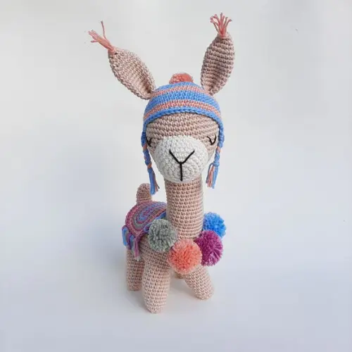 Lhama de crochê Amigurumi