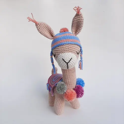 Lhama de crochê Amigurumi