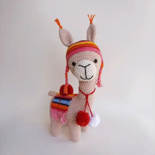 Lhama de crochê Amigurumi