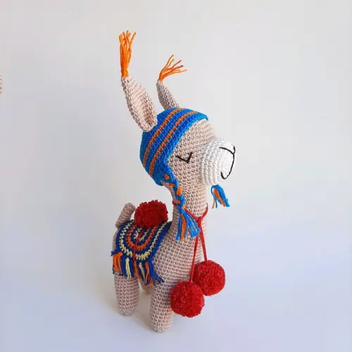 Lhama de crochê Amigurumi