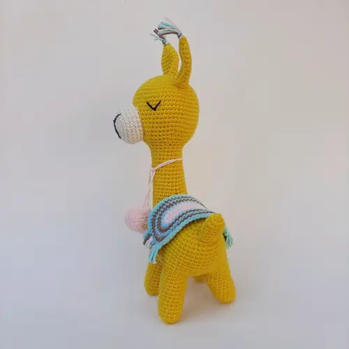 Lhama de crochê Amigurumi