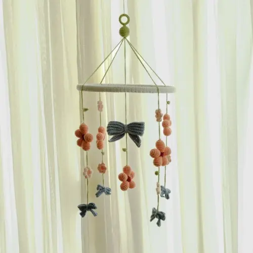Mobile de Berço Flores e Laços Amigurumi Crochê